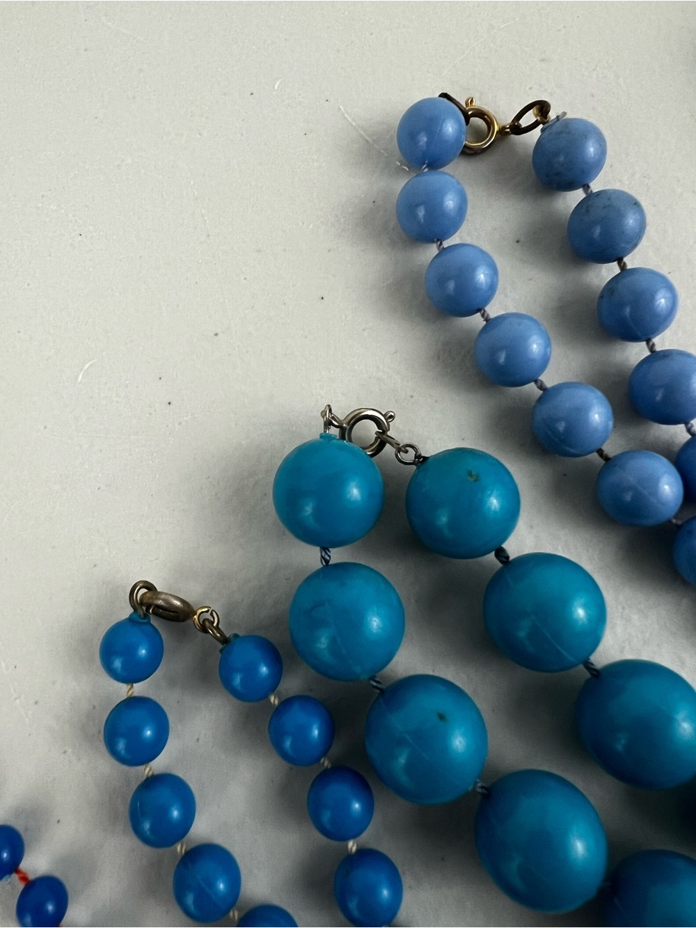 Vintage Plastic Beaded Necklace Bundle - Picture 5 of 11